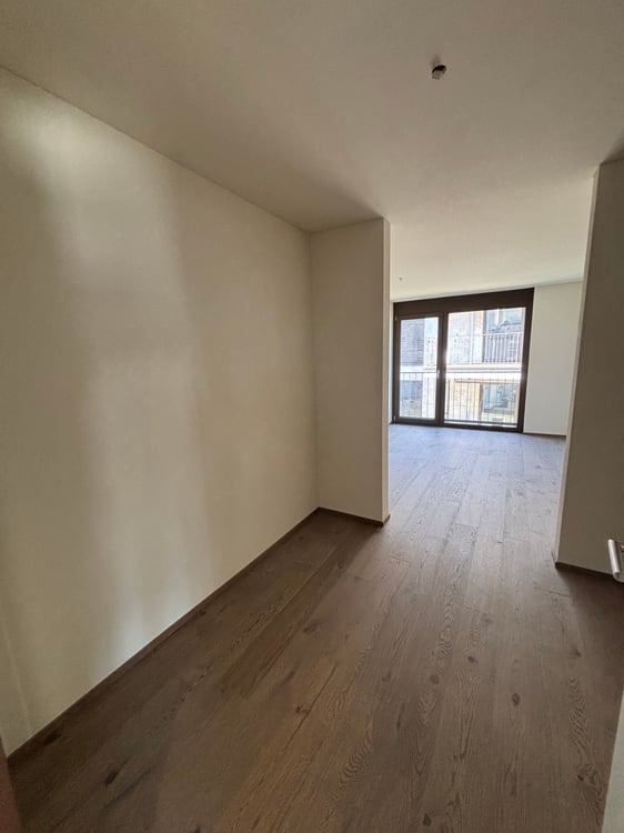 ERSTBEZUG: Grosszügige 5.5-Zimmer-Wohnung mit 41m2 Balkon 11