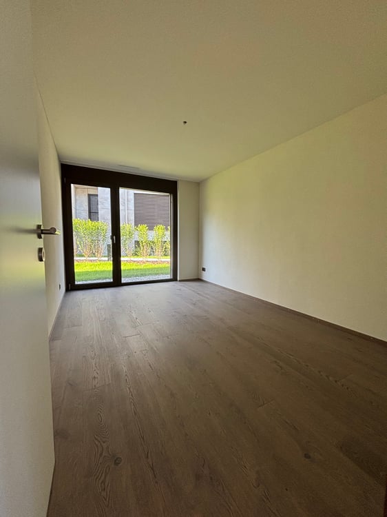 ERSTVERMIETUNG Gartenparadies: 5.5 Zimmer-Wohnung mit grossem Garten 14