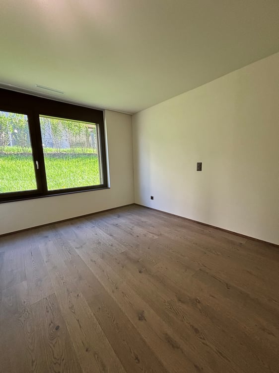 ERSTVERMIETUNG Gartenparadies: 5.5 Zimmer-Wohnung mit grossem Garten 12