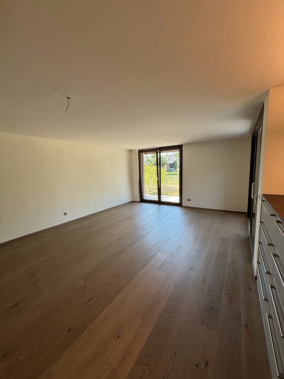 Grosszügige 4.5 Zimmer-Gartenwohnung mit riesigem idyllischem Garten 15