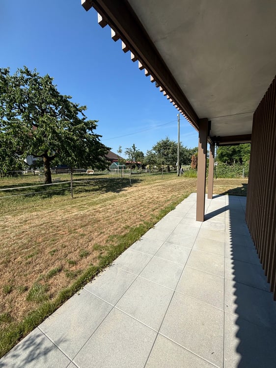 Grosszügige 4.5 Zimmer-Gartenwohnung mit riesigem idyllischem Garten 14