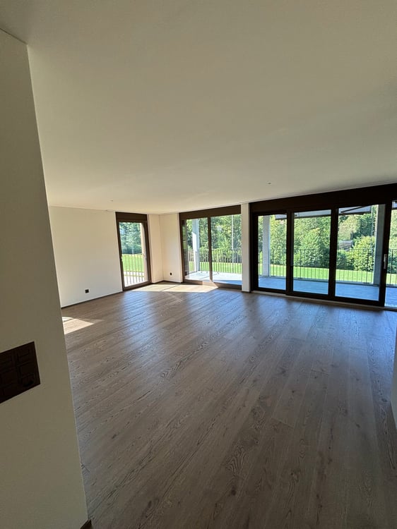 Grosse 3.5 Zimmer-Wohnung mit zwei Balkonen Nähe Türlersee 4