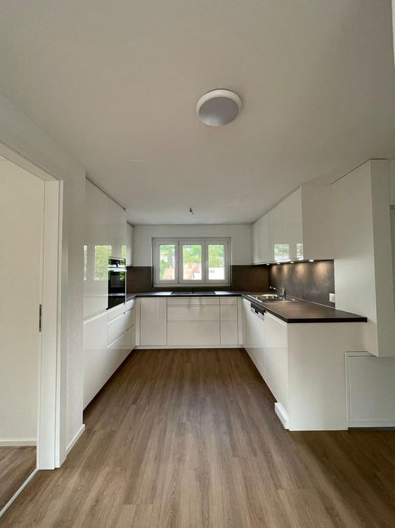 Charmante 4-Zimmer-Wohnung mit Balkon in ruhiger Lage 11