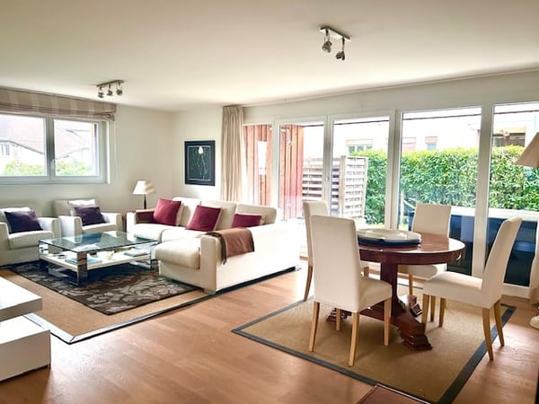 Moderne 1.5-Zimmer-Gartenwohnung in Zollikerberg 1