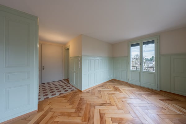 Umfassend sanierte 1.5 Zimmerwohnung mit Altbaucharme an einmaliger Lage 10