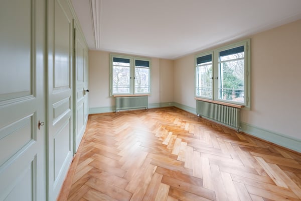 Umfassend sanierte 1.5 Zimmerwohnung mit Altbaucharme an einmaliger Lage 11