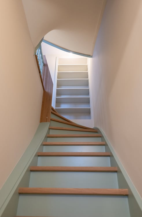 Umfassend sanierte 1.5 Zimmerwohnung mit Altbaucharme an einmaliger Lage 3