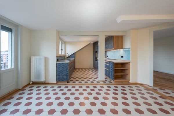 Umfassend sanierte 1.5 Zimmerwohnung mit Altbaucharme an einmaliger Lage 13