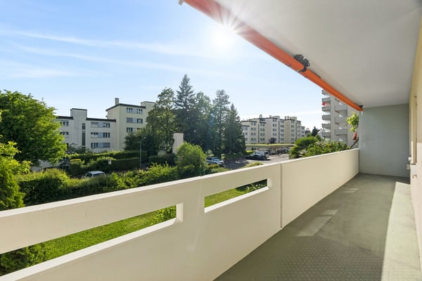 Raum für Ideen – 4.5-Zimmerwohnung mit Potenzial in Zürich Seebach 6