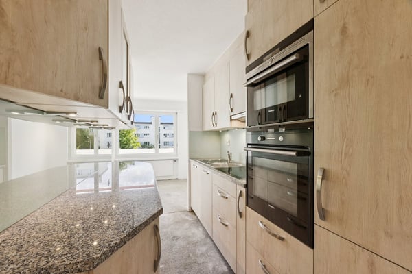 Raum für Ideen – 4.5-Zimmerwohnung mit Potenzial in Zürich Seebach 10