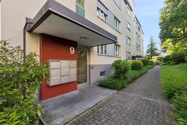 Raum für Ideen – 4.5-Zimmerwohnung mit Potenzial in Zürich Seebach 5