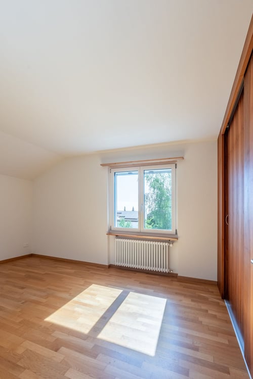 Gartenidylle über Regensdorf – Ihr neues Zuhause für die ganze Familie 14