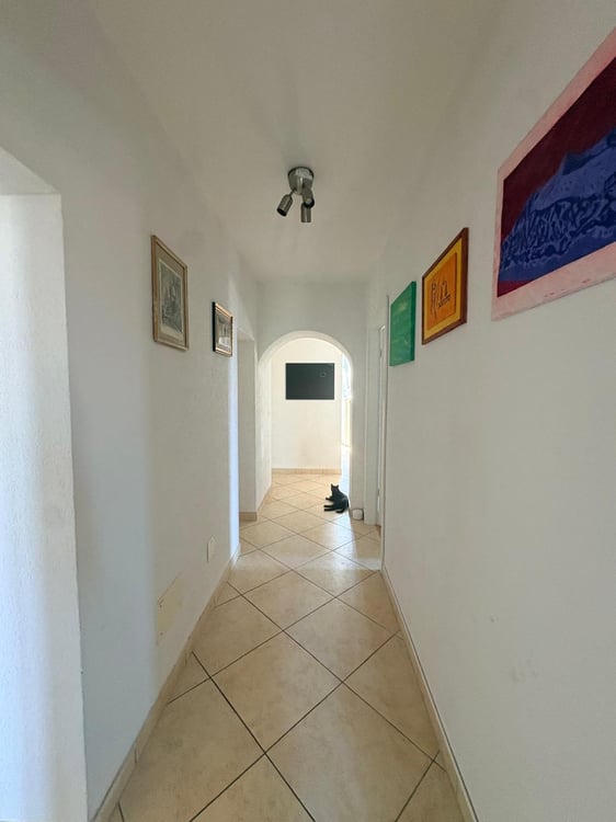 Superbe appartement de 4.5 pièces 100 m² env. dans un immeuble de caractère à Henniez 11