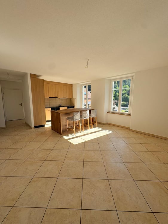Superbe appartement de 1.5 pièces 120 m² env. dans un immeuble de caractère à Henniez 1
