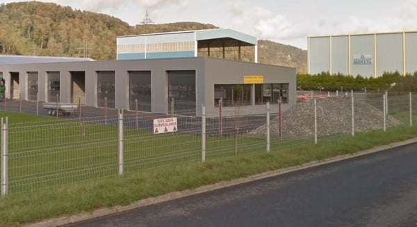 Halle/Dépôt de 72m2 env. - Lucens 2