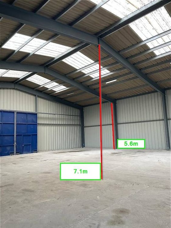Dépôt - surface d'environ 300m² avec annexe à Granges-Marnand-Centrée en Romandie 1
