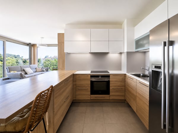 À VENDRE 4.5 PCS EN ATTIQUE AU GRAND-LANCY 6