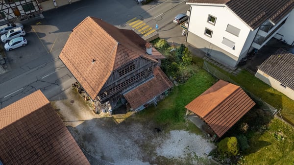 Attraktives Bauland ink. Wohnstock, mitten in Koppigen – Utzenstorfstrasse 4a und 6 3