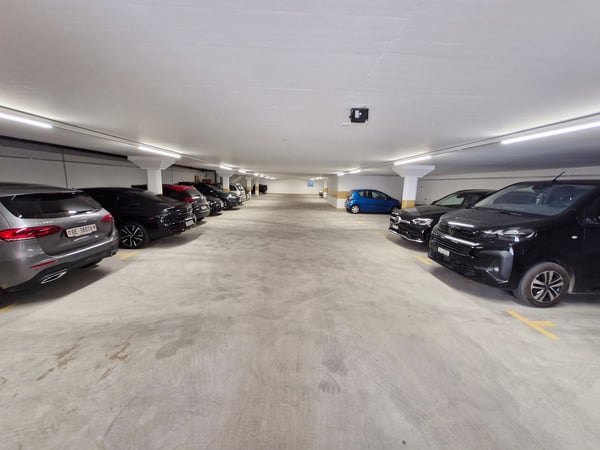 Moderne 2.5-Zimmer-Neubau-Wohnung mit Balkon und Gartenanteil in Biel/Bienne 5