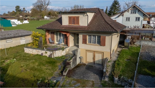 Renovationsbedürftiges Einfamilienhaus in Koppigen 2