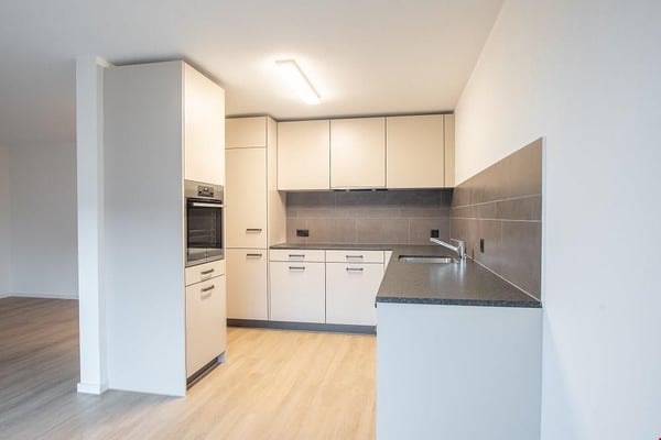 Helle 2.5-Zimmer-Wohnung mit Balkon in Herzogenbuchsee 2