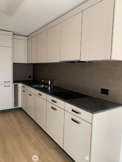 Sanierte Wohnung in Biel zu vermieten 3