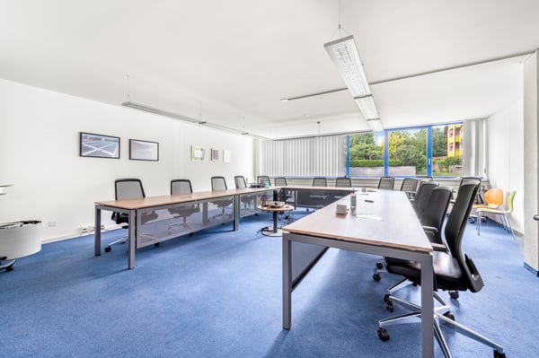 Gewerbehalle für Selbstnutzer - ideal für Produktion oder Logistik 9