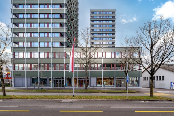 Praxisfläche mit Zukunft im Herzen von Uster 2