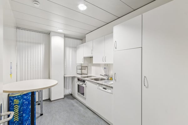 Möbliertes Büro an Toplage - sofort bezugsbereit 12