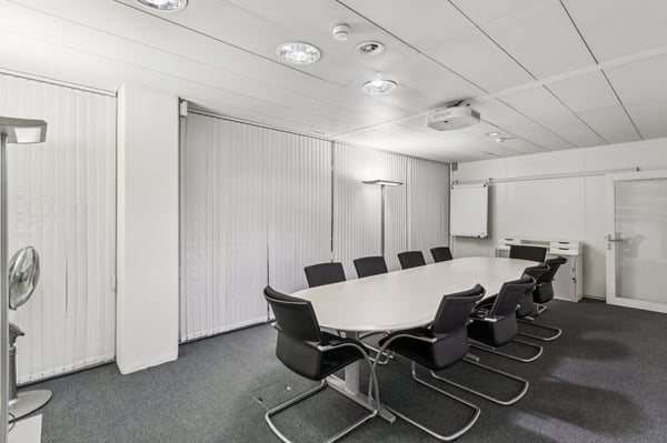 Möbliertes Büro an Toplage - sofort bezugsbereit 11