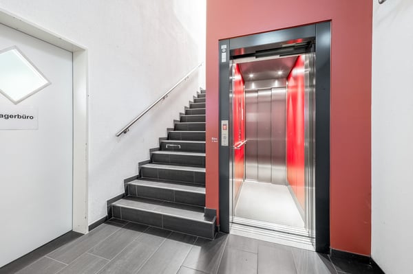 Logistikliegenschaft mit Büroanteil in Bremgarten AG 8