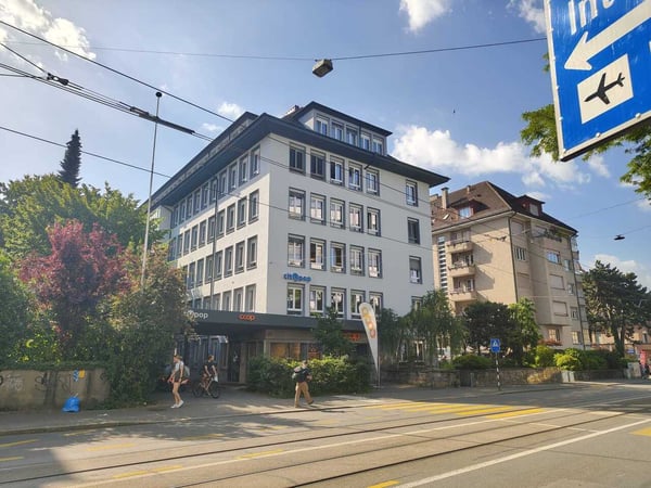 Modernes Büro in CityPop Gebäude 1