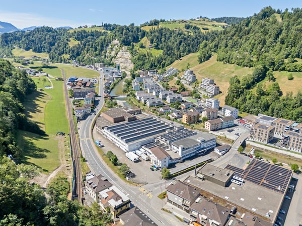 Werkstatt, Lager und Büro vereint unter einem Dach 1