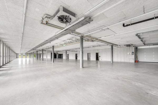 Hochwertige Büro- und Gewerbeliegenschaft 8