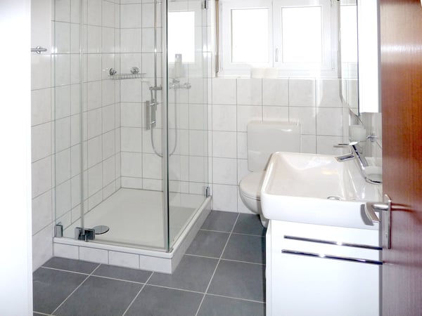 LIEBEVOLL GEPFLEGTES MEHRFAMILIENHAUS 10