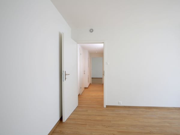 Helle 2.5-Zimmer-Wohnung mit Balkon und Lift nähe Biozentrum/Unispital 10