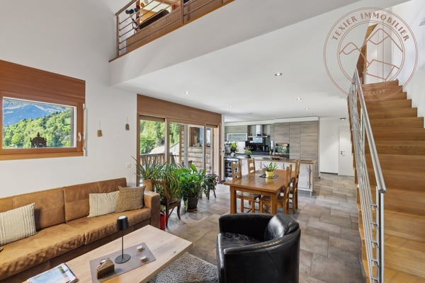 Superbe appartement en duplex de 9.5 pièces à vendre à Val-d'Illiez 2