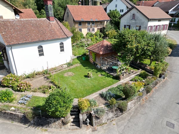 Historisches Mehrfamilienhaus mit viel Charme in Lengnau AG 8