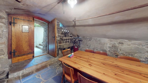 Historisches Mehrfamilienhaus mit viel Charme in Lengnau AG 23