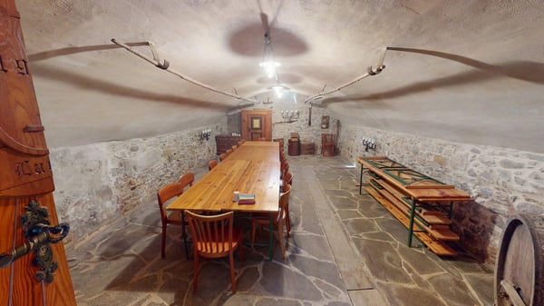 Historisches Mehrfamilienhaus mit viel Charme in Lengnau AG 19