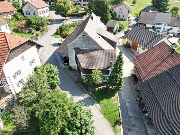 Historisches Mehrfamilienhaus mit viel Charme in Lengnau AG 7