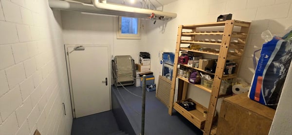 Exklusive 1.5-Zimmer-Maisonette-Gartenwohnung in Winkel 23