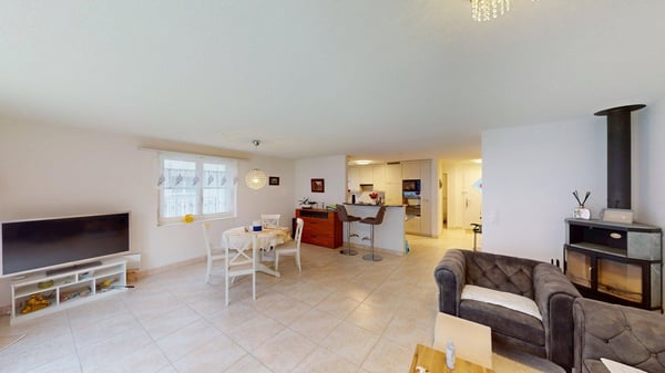 Exklusive 1.5-Zimmer-Maisonette-Gartenwohnung in Winkel 8