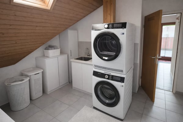 Charmante 5.5-Zimmer-Maisonette-Wohnung in Glattfelden inkl. einem Tiefgaragenplatz 12