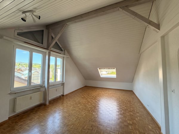 4-Zimmer-Dachwohnung mit Balkon – ruhig & zentral (110 m² in Frenkendorf) 5
