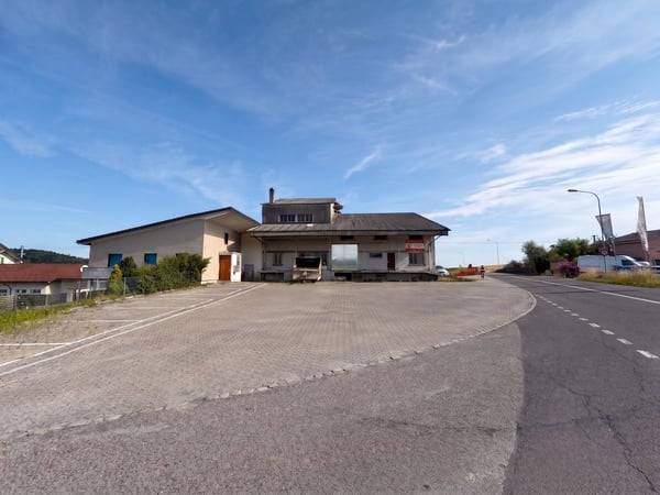 Chénens (FR) - Halles de stockage, box individuels et parking à louer, dès CHF 70.-/mois 1