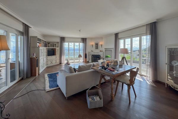 Licht, Panorama und Potenzial - ein Haus, drei Wohnungen, viel Freiraum 5