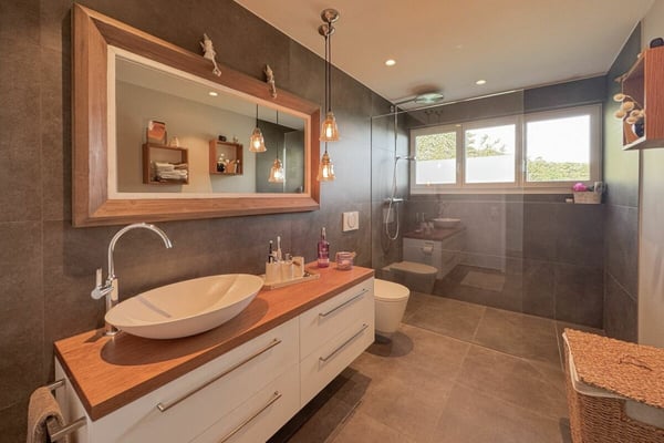 Licht, Panorama und Potenzial - ein Haus, drei Wohnungen, viel Freiraum 9