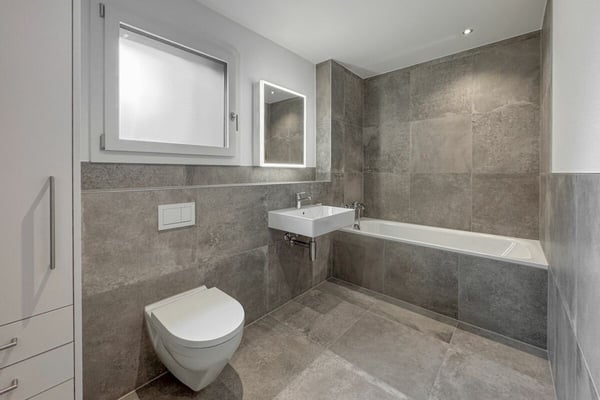 Design und Komfort, Ruhe und Naturblick: Neubau-Parterrewohnung beim Schloss 7