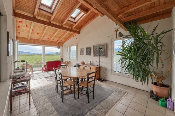 Weite, Sonne, Freiheit: vielseitiges Zuhause mit Studio und grossem Garten 13